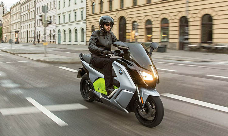 Motos eléctricas, solución alternativa de dos ruedas